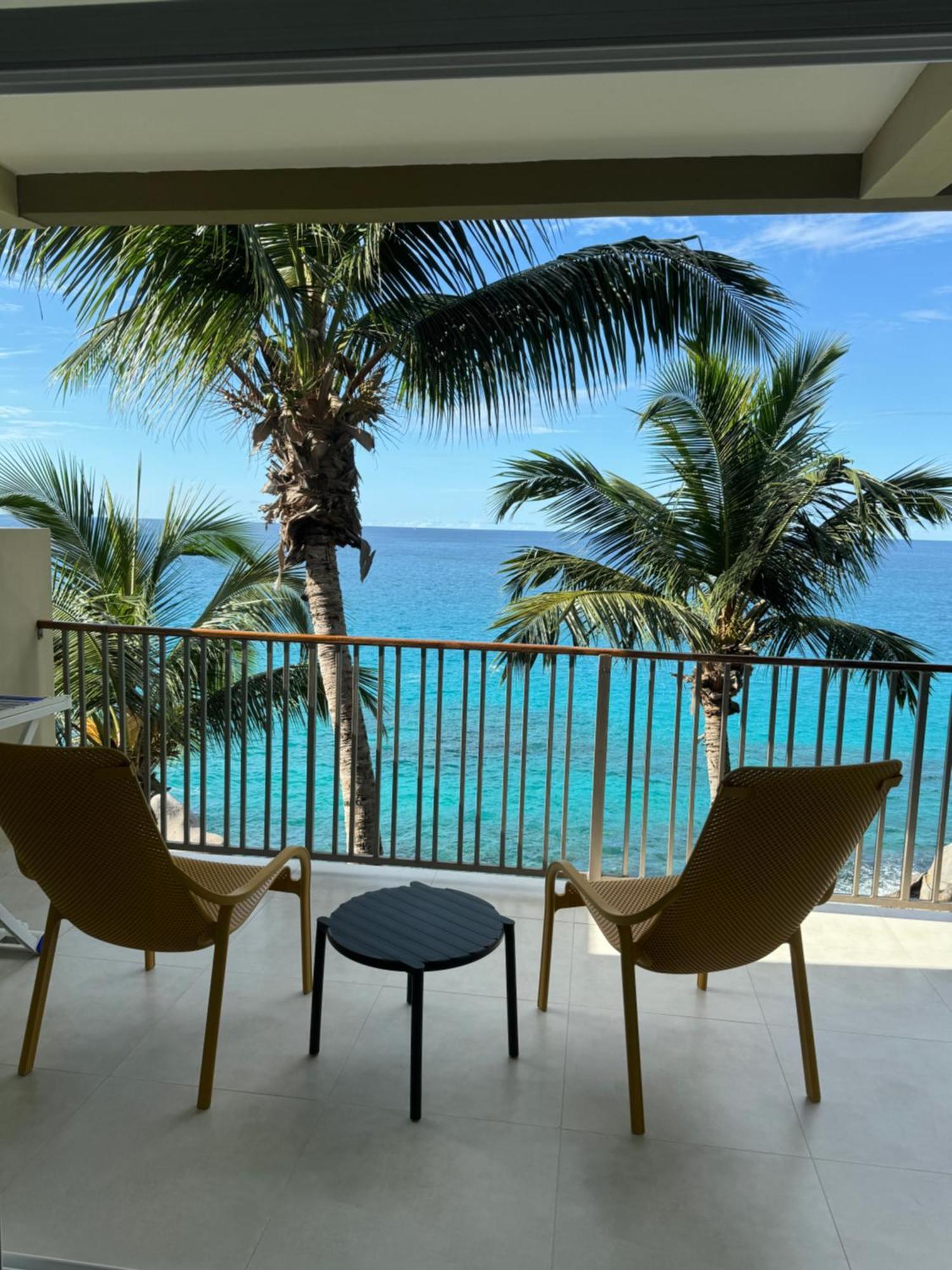 Maka Bay Self Catering Apartment Victoria Exterior photo