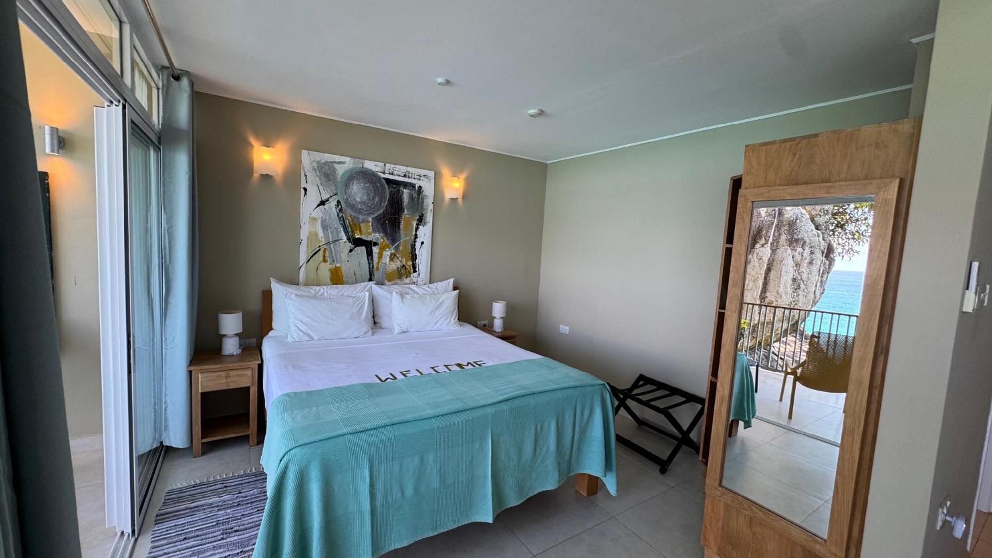 Maka Bay Self Catering Apartment Victoria Exterior photo